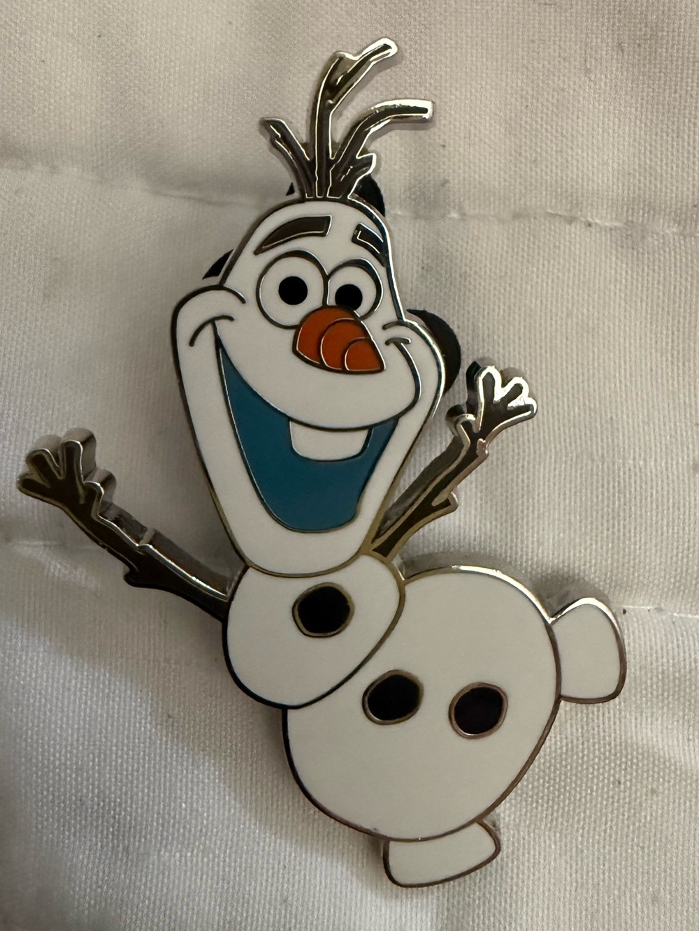 Olof Disney Character Enamel Pin